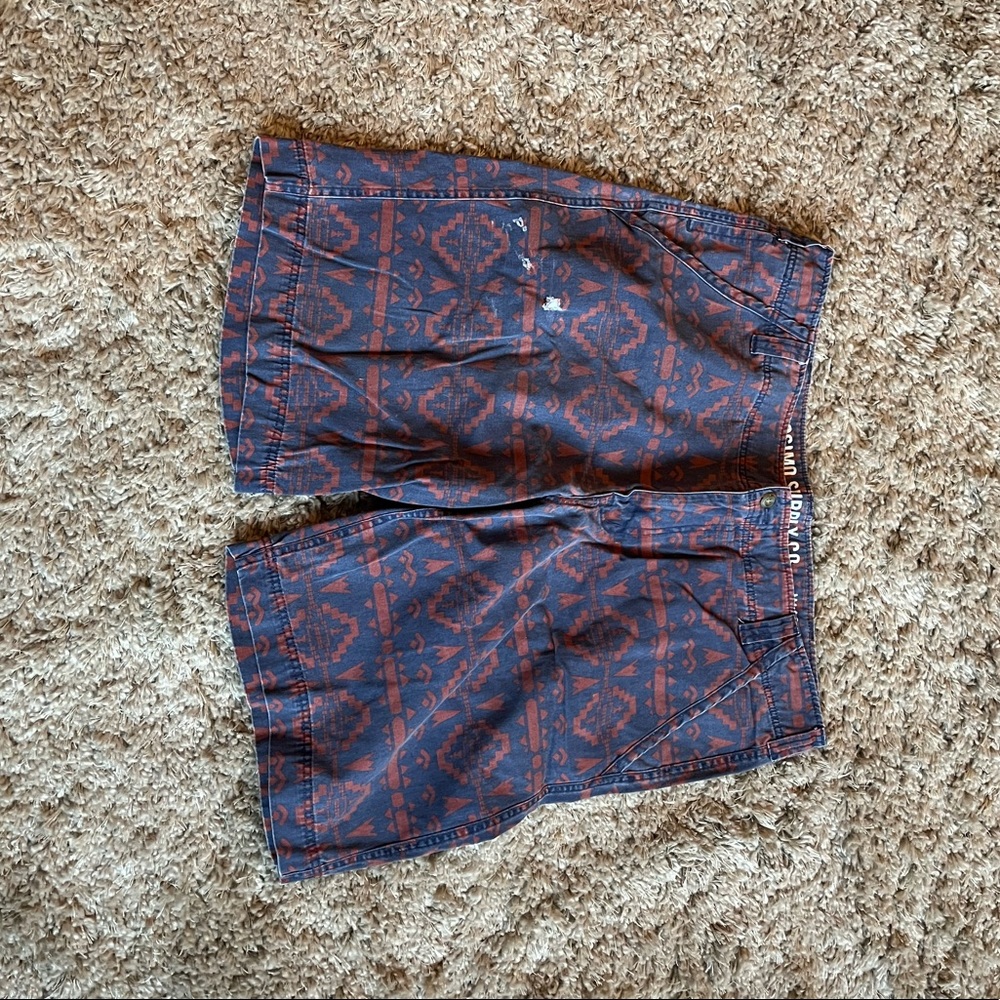Mossimo supply co mens shorts size 40 Aztec print with distressing